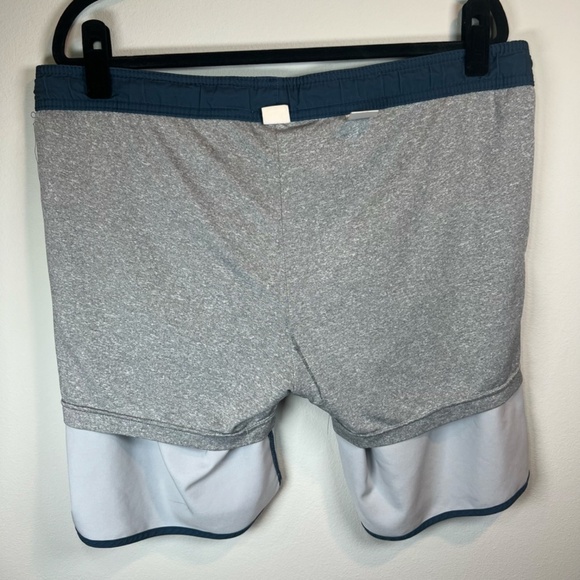 Fair Harbor Men's Anchor Swim Shorts Blue Rainbow 3 Stripes Lined Pockets Medium - Picture 12 of 15